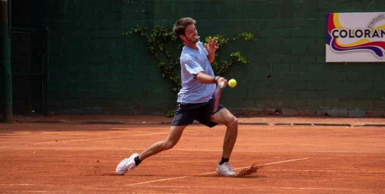 Un santafesino suma puntos ITF en un torneo de tenis en Salta