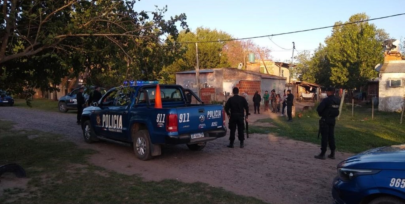 En Sauce Viejo: padre, madre y dos hijos, fueron presos por atacar y amenazar a policías