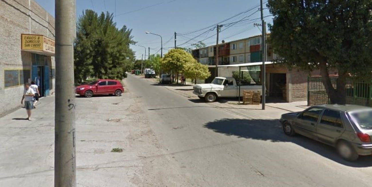 Rosario: matan a tiros a un joven en medio de una fiesta en la calle