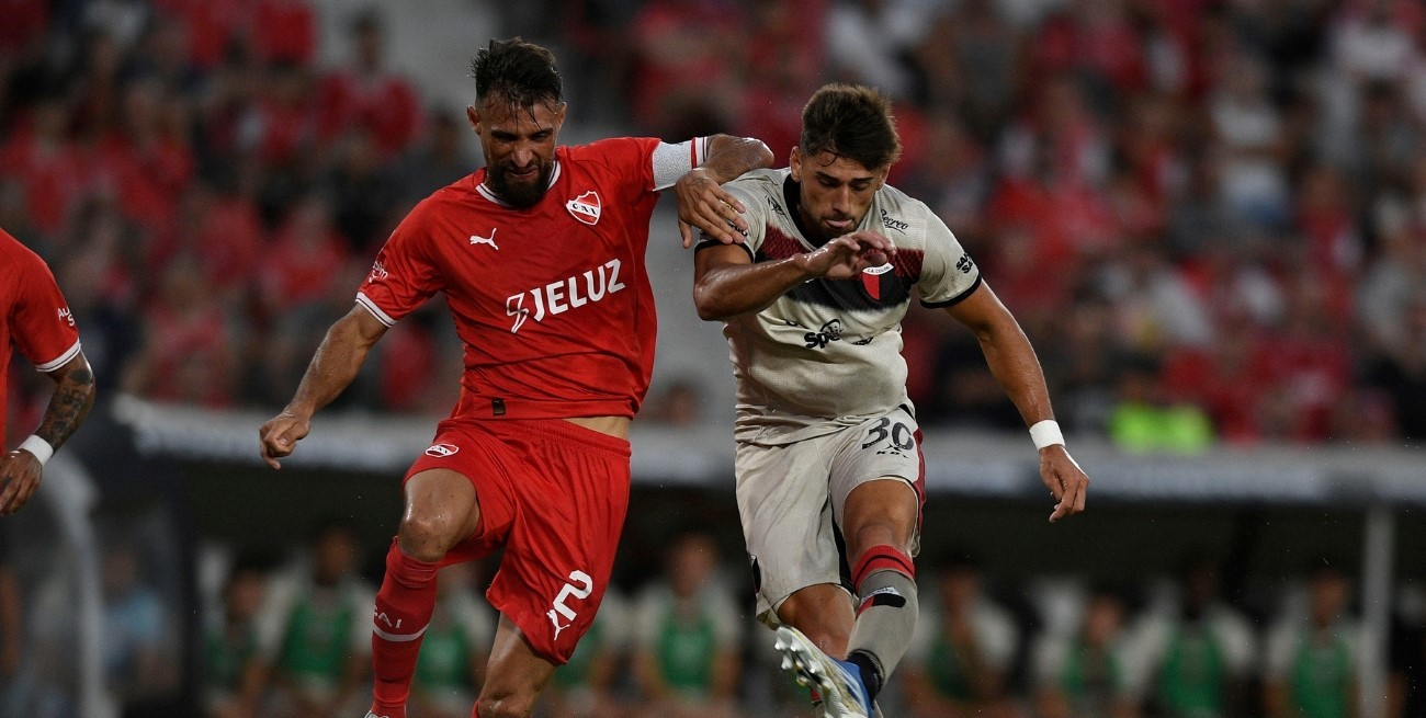 Colón empató con Independiente por 2 a 2 en Avellaneda