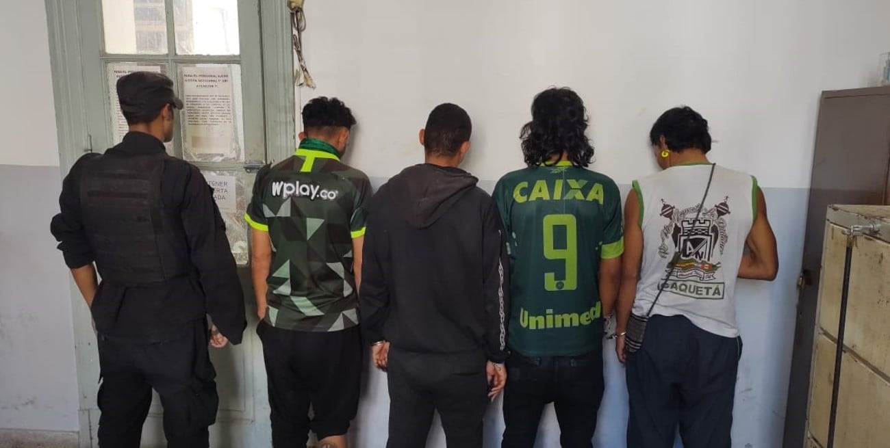 Cuatro colombianos detenidos en Santa Fe en la previa del partido de Patronato - Atlético Nacional