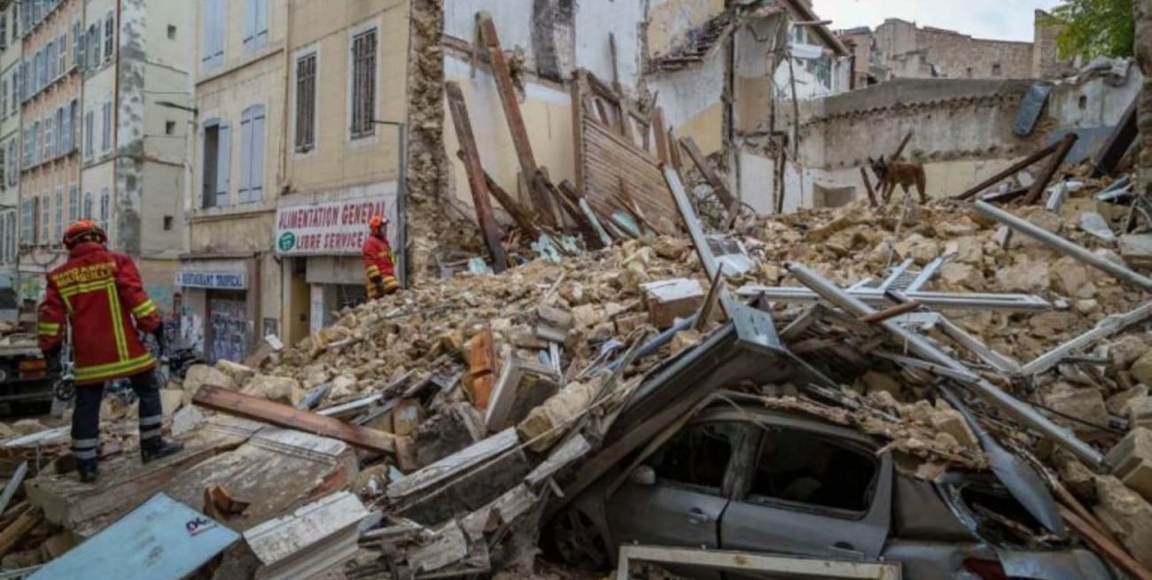 Al menos cuatro muertos tras el derrumbe de un edificio en Marsella