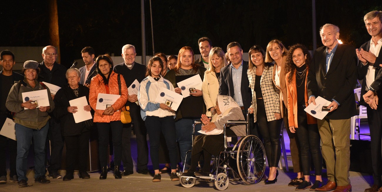 Quiénes son los santafesinos que fueron premiados por los 150 años del Concejo Municipal