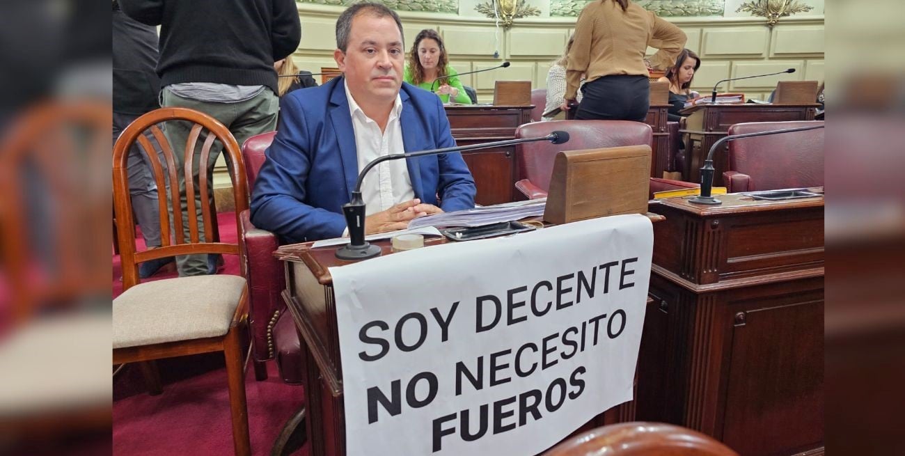 Soy decente, no necesito fueros