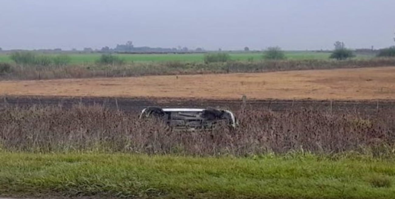 Un vuelco en la Ruta 65 terminó con un saldo milagroso