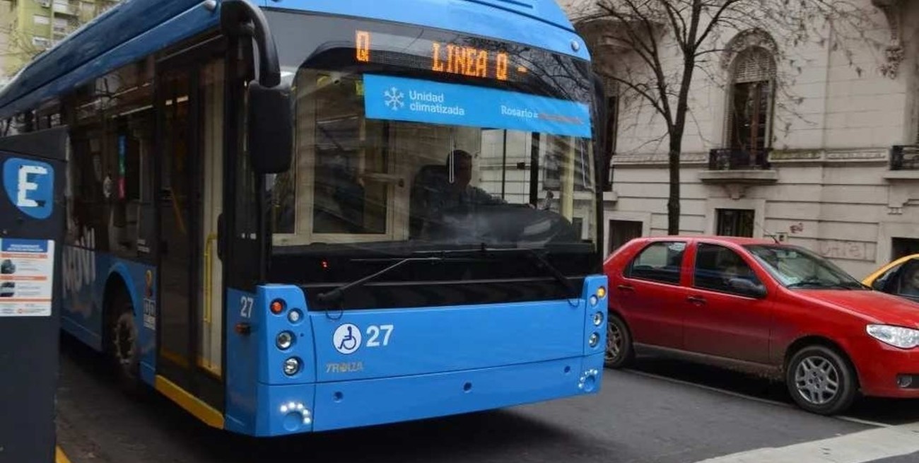 Rosario emitiría un decreto aumentando 20 % el boleto de colectivo