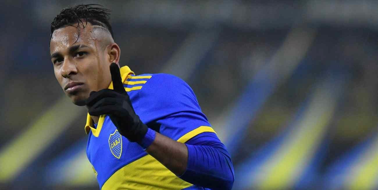 Sebastián Villa pasó por el predio de Boca, se despidió de sus compañeros y volvería a Colombia