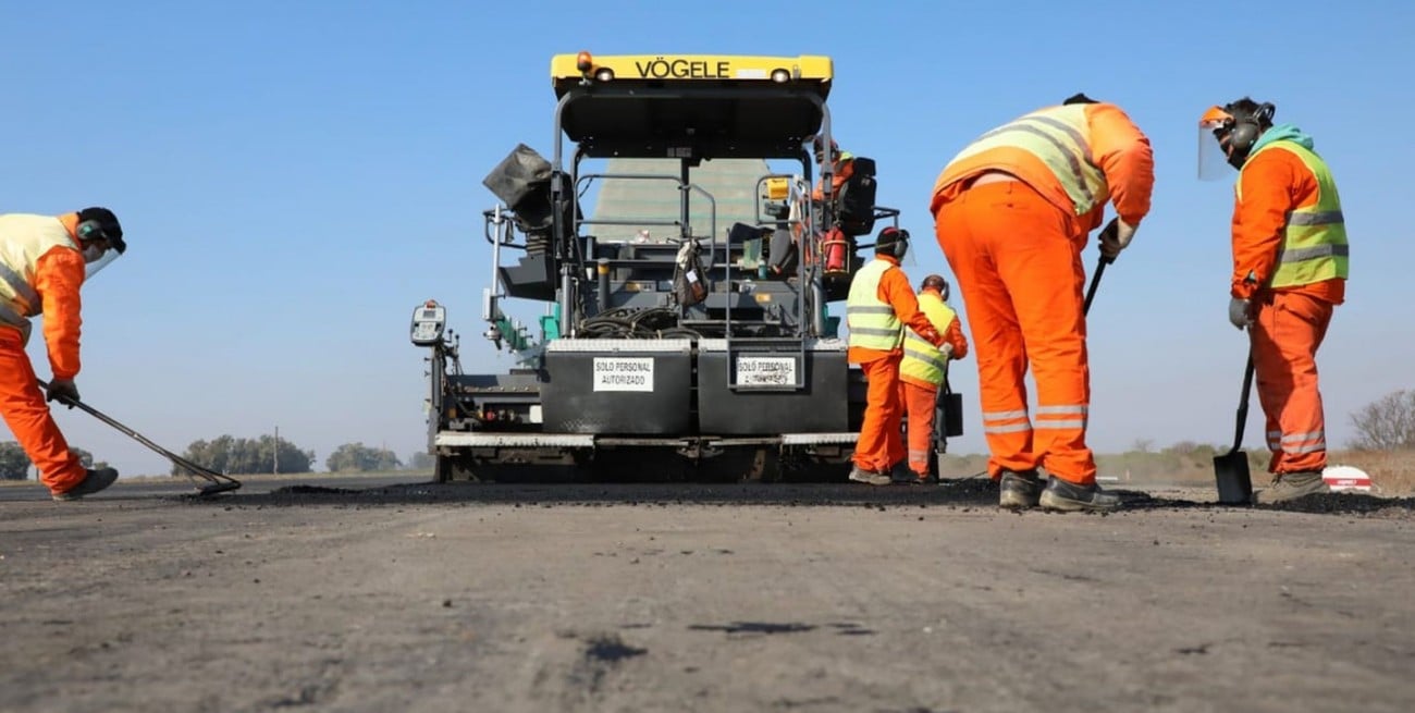 El Gobierno de Santa Fe aseguró que seguirán en marcha las obras públicas