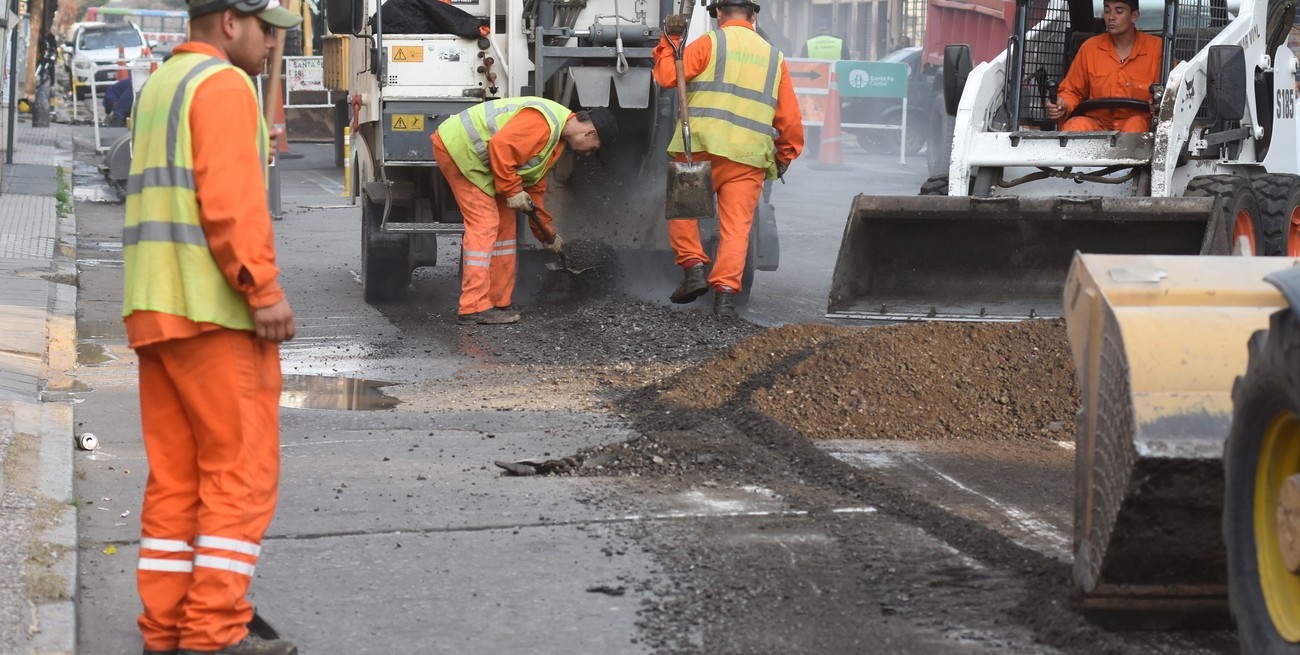 Dónde son los trabajos de bacheo este martes en la ciudad de Santa Fe