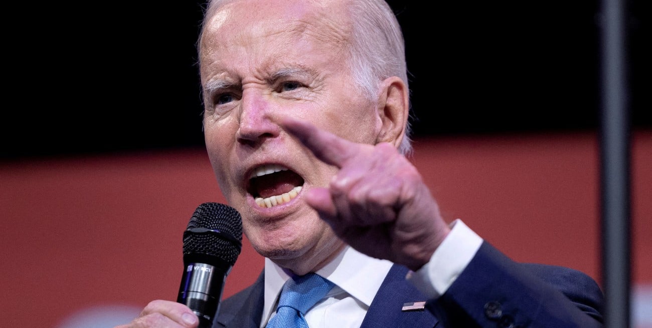 "Dios salve a la Reina, hombre": el confuso comentario de Biden en el cierre de un acto