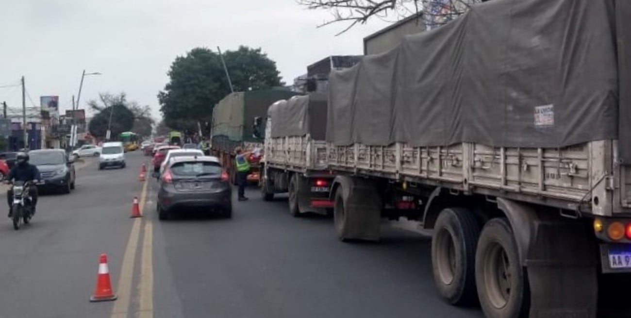 Limitan el tránsito pesado sobre el puente Carretero mientras esperan las verificaciones