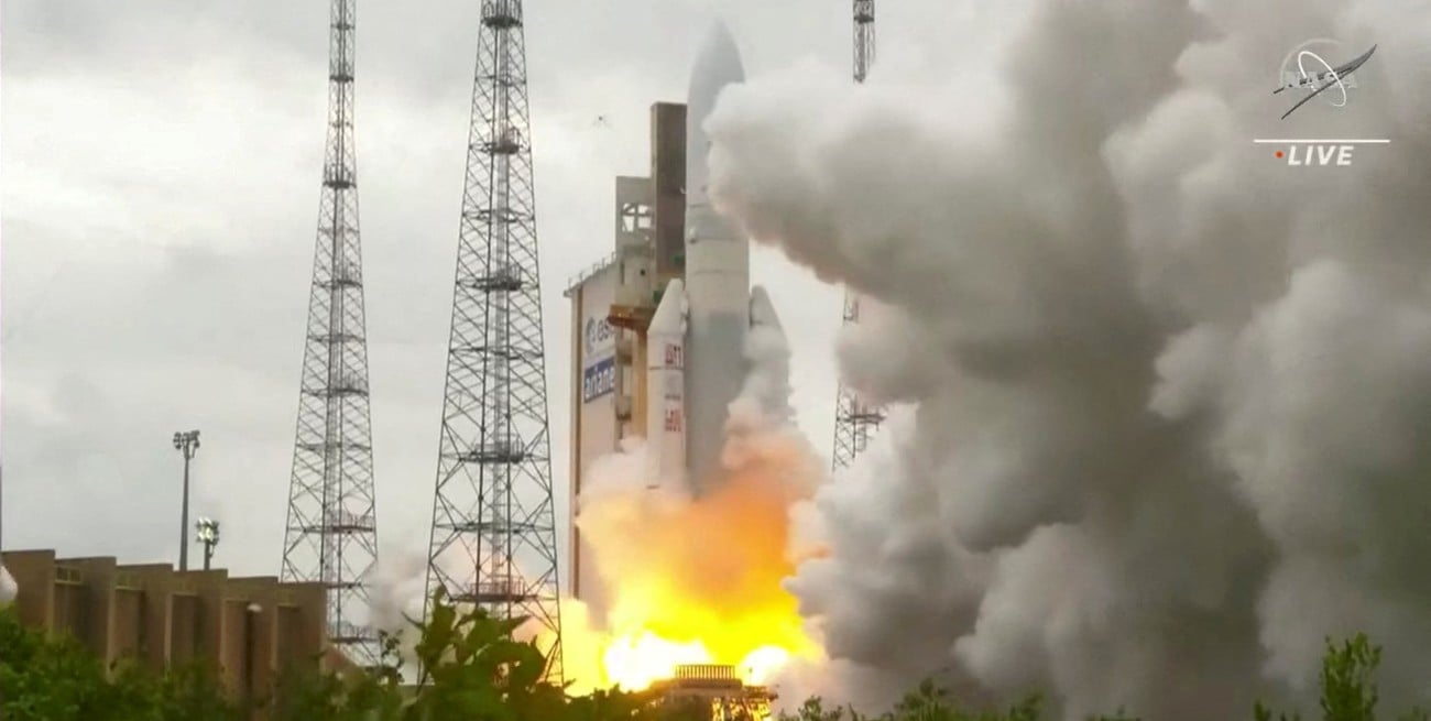 Dos satélites se separaron con éxito del cohete europeo Ariane 5 en su última misión espacial