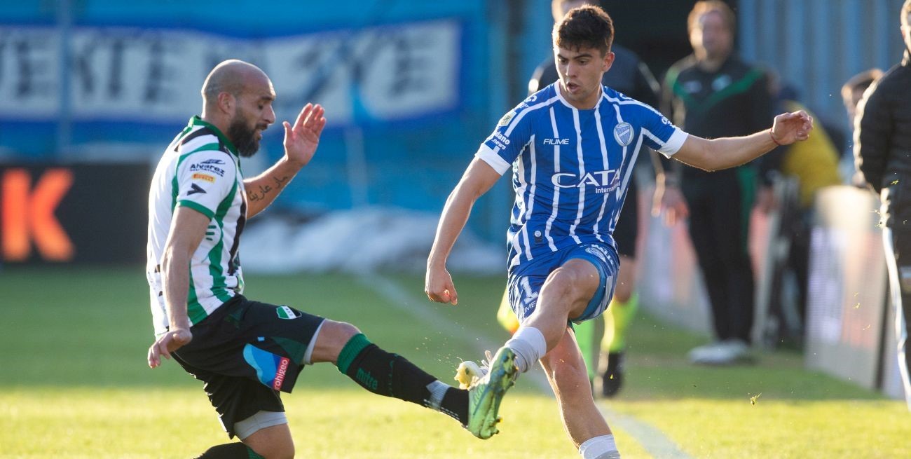 Villa Mitre dio el batacazo y se impuso por penales a Godoy Cruz