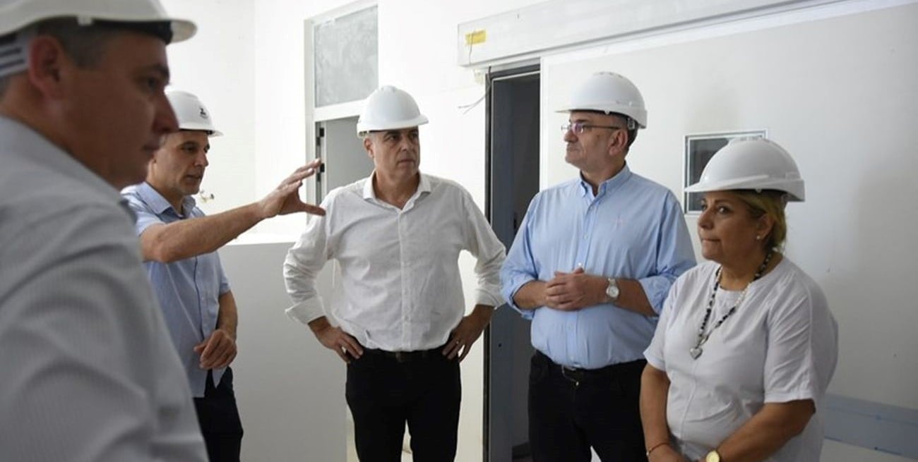 Martorano, Castellano y Calvo recorrieron las obras del nuevo hospital