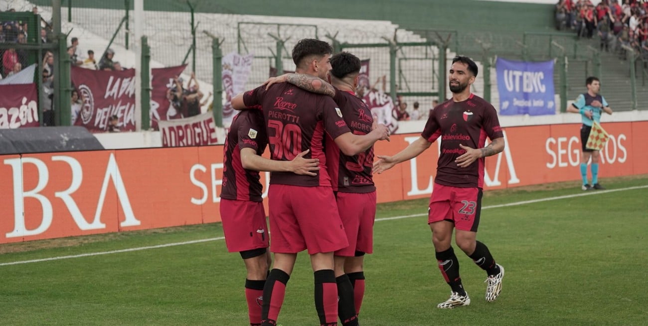 Colón venció 2 a 0 a Lanús y avanzó a octavos de final de Copa Argentina 