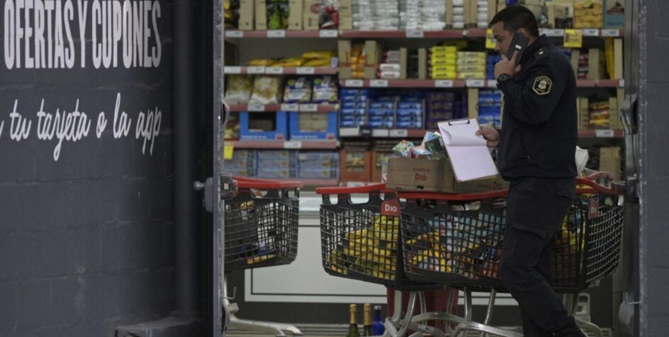 Saqueos: supermercadistas siguen con "atención" la situación social