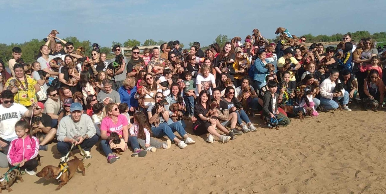 Coronda vivió su Salchiencuentro 2023 en el balneario Carancho Triste