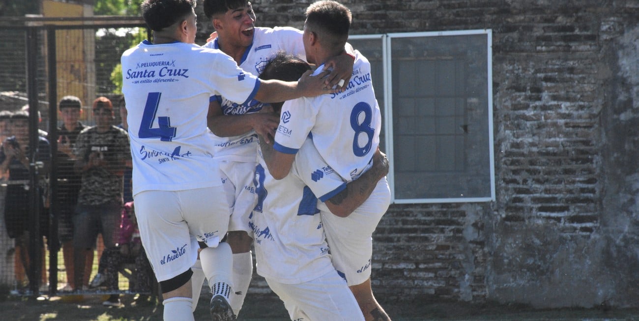 Liga Santafesina: Atenas ganó el clásico y ascendió a Primera A