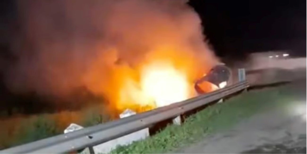 Un automóvil volcó, se incendió y sus ocupantes perdieron la vida en ruta 7 a la altura de Rufino