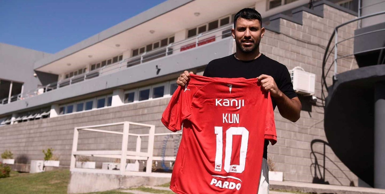 Kun Agüero visitó la práctica de Independiente y revolucionó la pretemporada