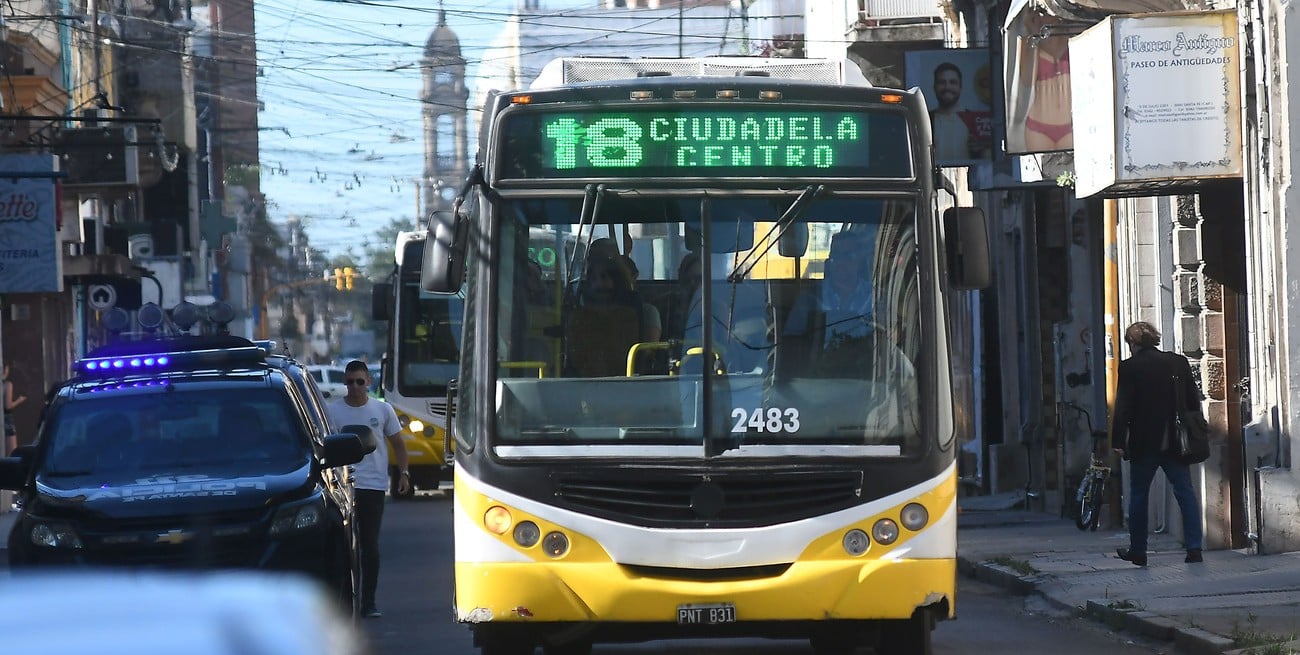 Comenzó el paro de colectivos por 48 horas en la ciudad de Santa Fe