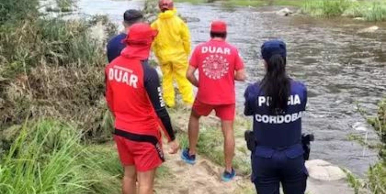 Hallaron muertas dos personas en un río de Córdoba: las habría arrastrado la corriente