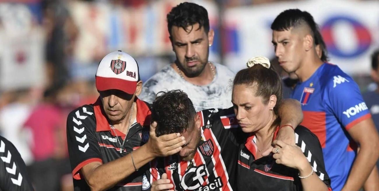 Tras el botellazo a Brandán, Chacarita pidió el partido ganado y denunció a Pipo Gorosito