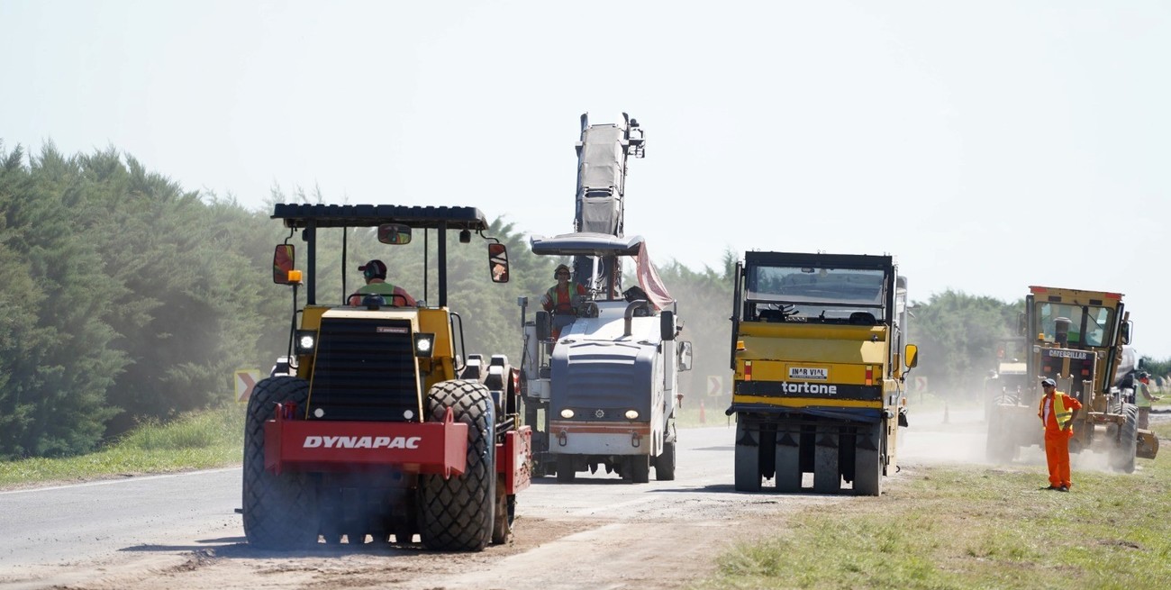 La autopista Santa Fe - Rosario vuelve a ser transitable en sectores claves