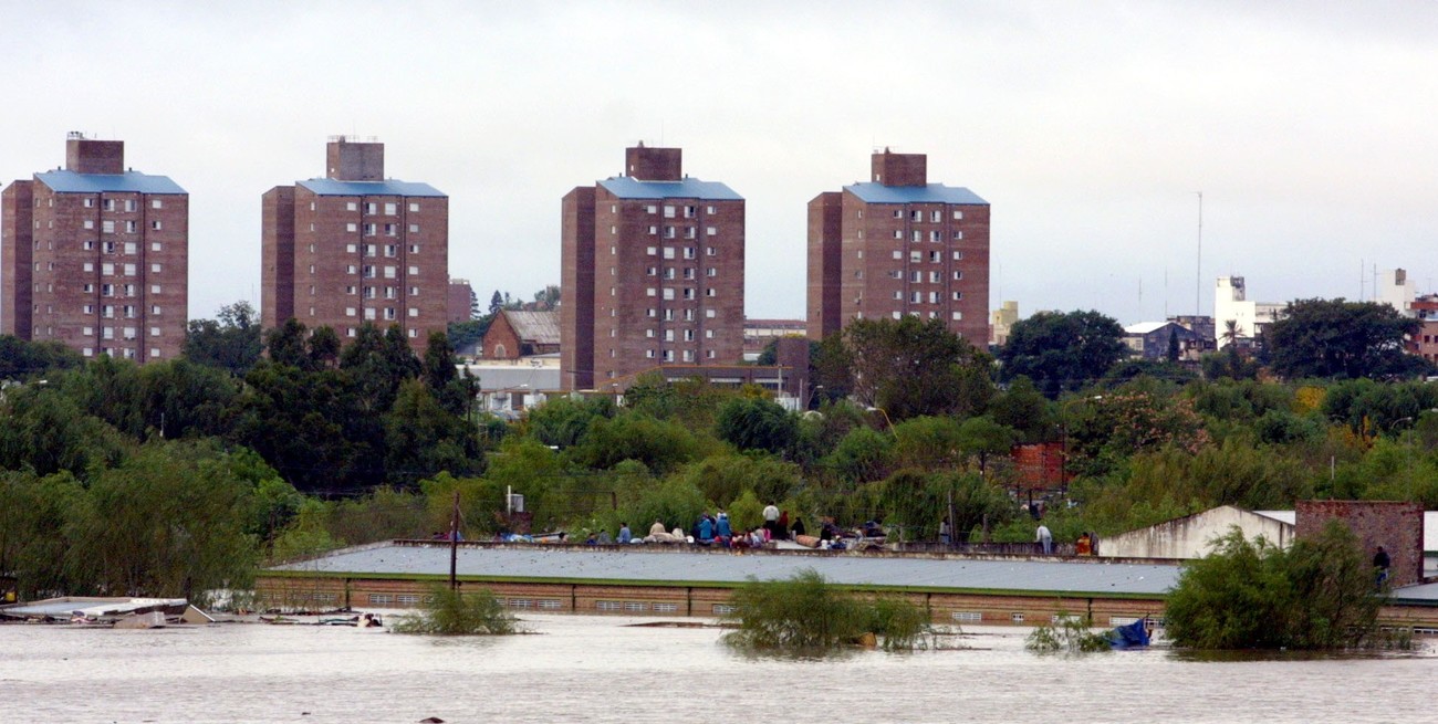 Desgarradoras, testimoniales, resilientes: fotos icónicas de El Litoral en la inundación de 2003