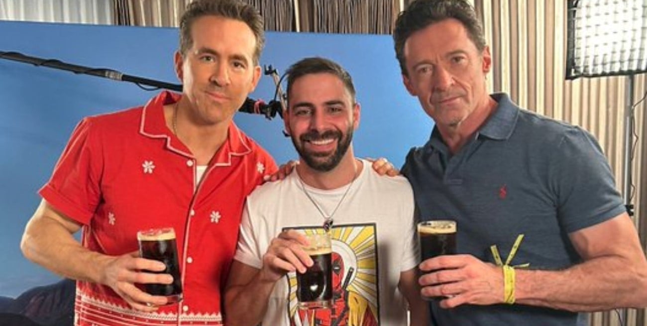 Video: Ryan Reynolds y Hugh Jackman de Deadpool y Wolverine tomaron fernet con Grego Rossello