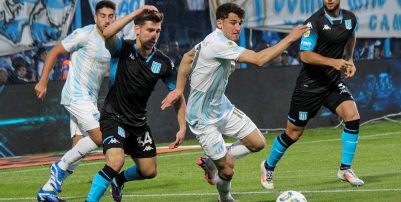 Atlético Tucumán derrotó a Racing y es el único escolta de Vélez