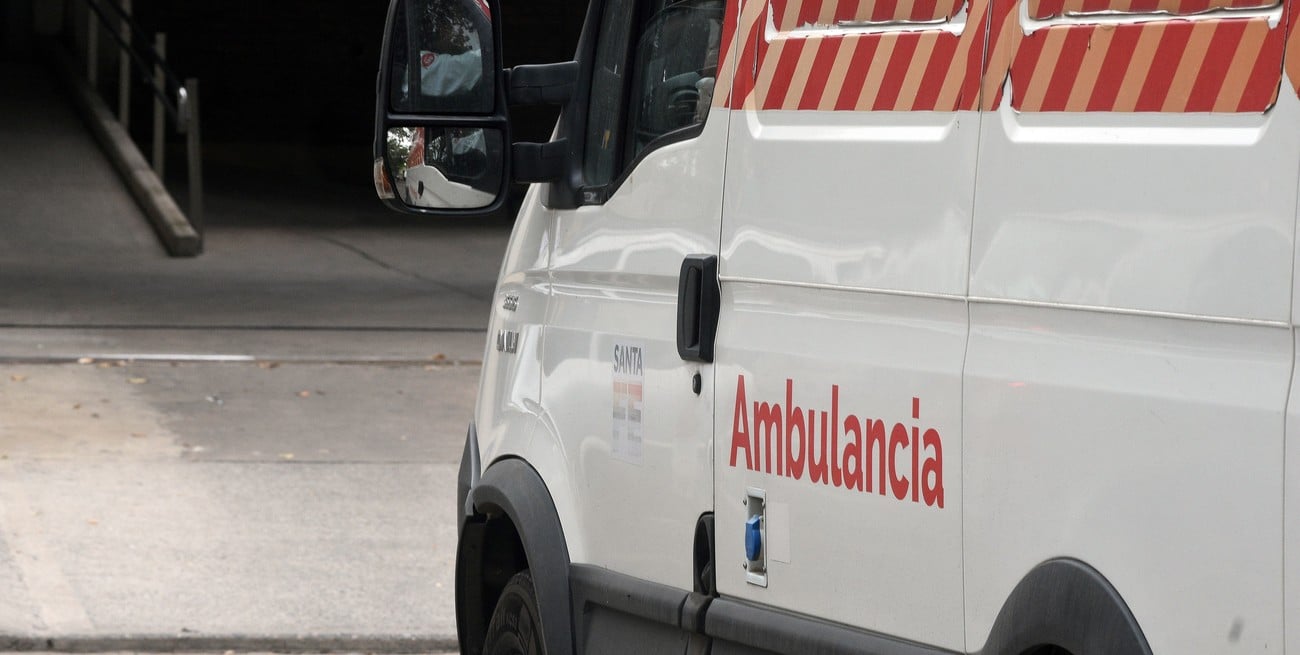 Descubren a una médica y un chofer teniendo sexo en una ambulancia del 107