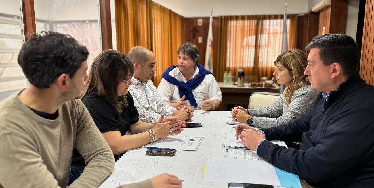 Funcionarios de Aguas y Saneamiento de la Provincia visitaron Pilar y avanzaron en nuevos proyectos