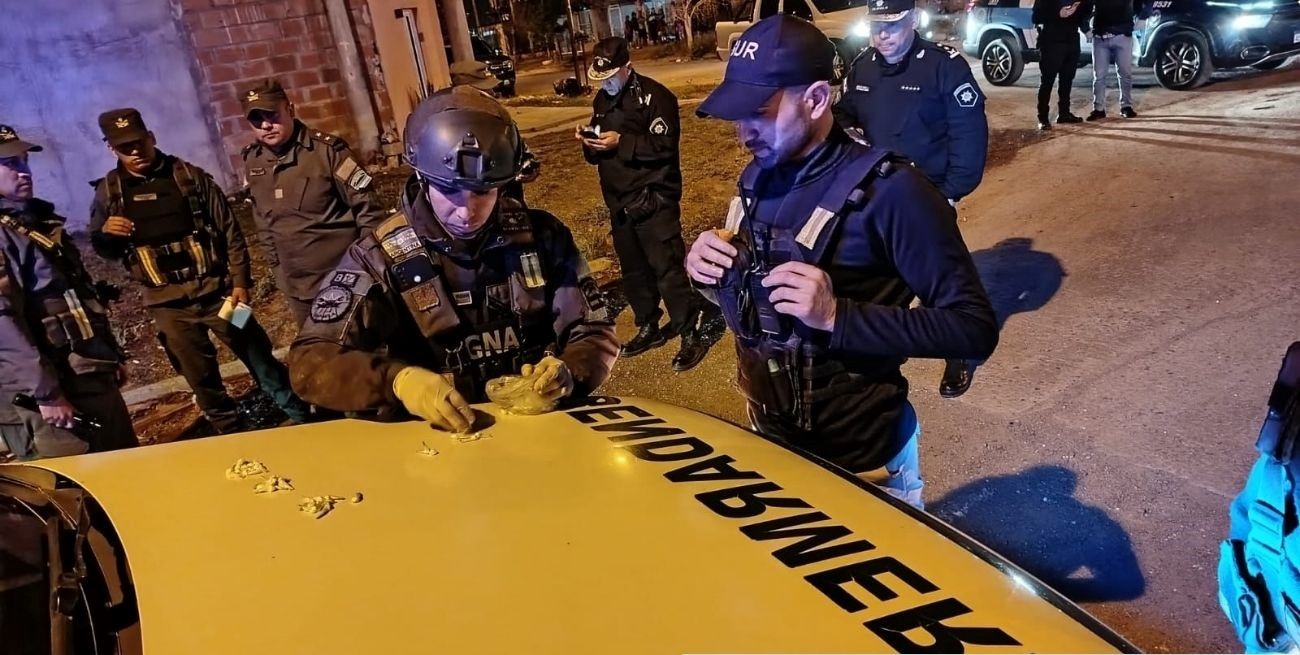 Despliegue policial en Rafaela: encuentran droga y secuestran un auto en el Norte de la ciudad