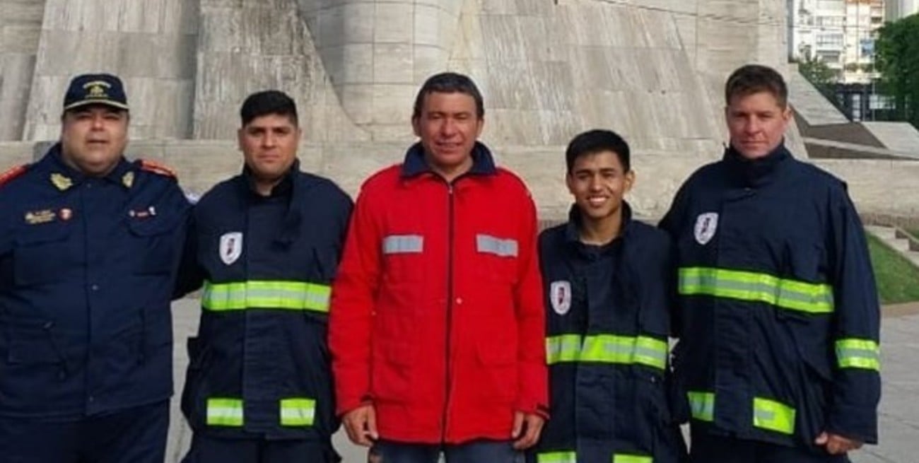 Reconocieron a bomberos santafesinos que participaron de los rescates en Villa Gesell