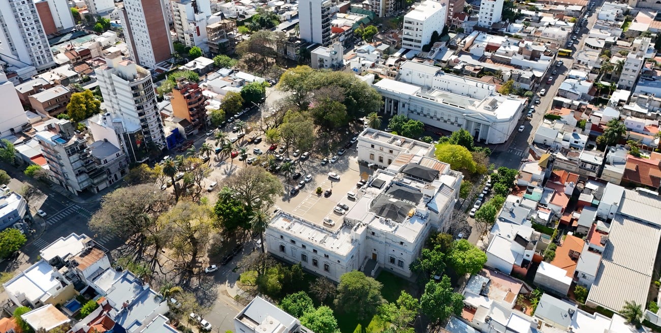 Buscando la tercera medalla: el bloque oficialista va por la reforma constitucional en Santa Fe