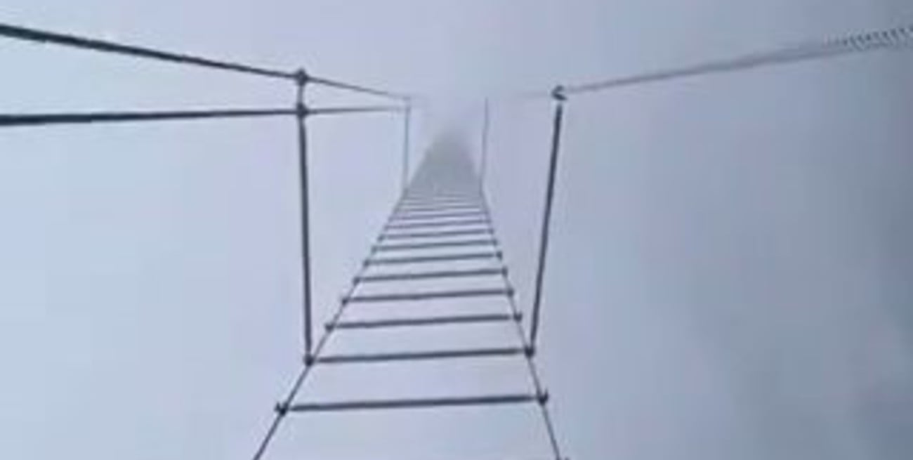 Escalera al Cielo, la nueva atracción turística de China